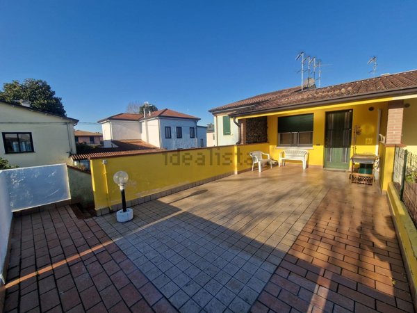 appartamento in affitto a Legnago in zona Vigo