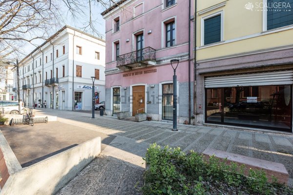 negozio in affitto a Legnago