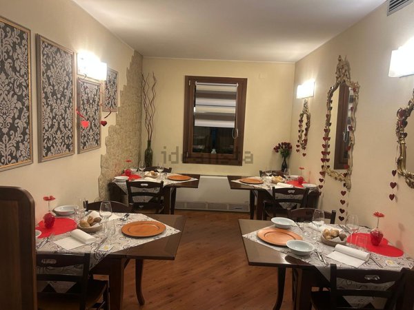 negozio in affitto a Legnago in zona Porto
