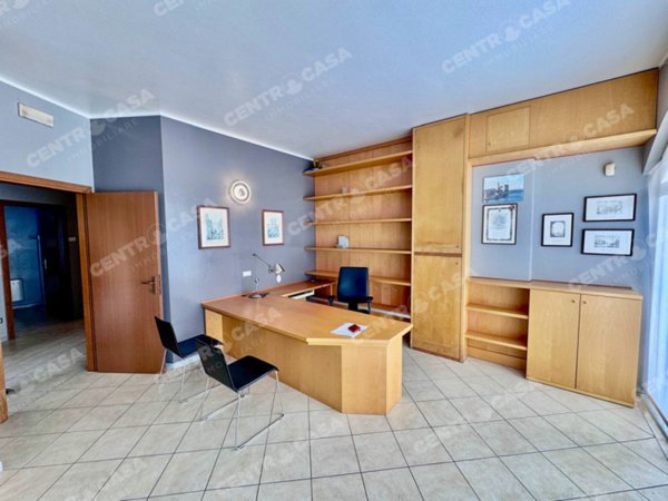 ufficio in affitto a Legnago in zona Porto