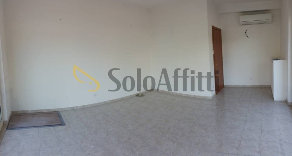negozio in affitto a Legnago in zona Terranegra