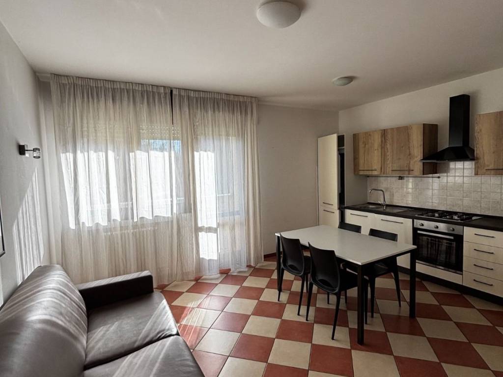 appartamento in affitto a Legnago in zona Porto