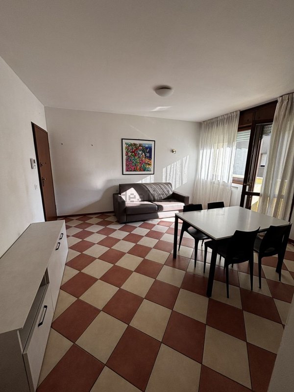 appartamento in affitto a Legnago in zona Porto