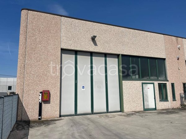 locale commerciale in affitto a Mozzecane