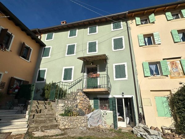 casa indipendente in affitto a Negrar di Valpolicella in zona Montecchio