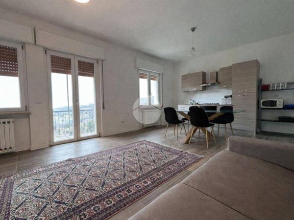 appartamento in affitto a Negrar di Valpolicella in zona Fane