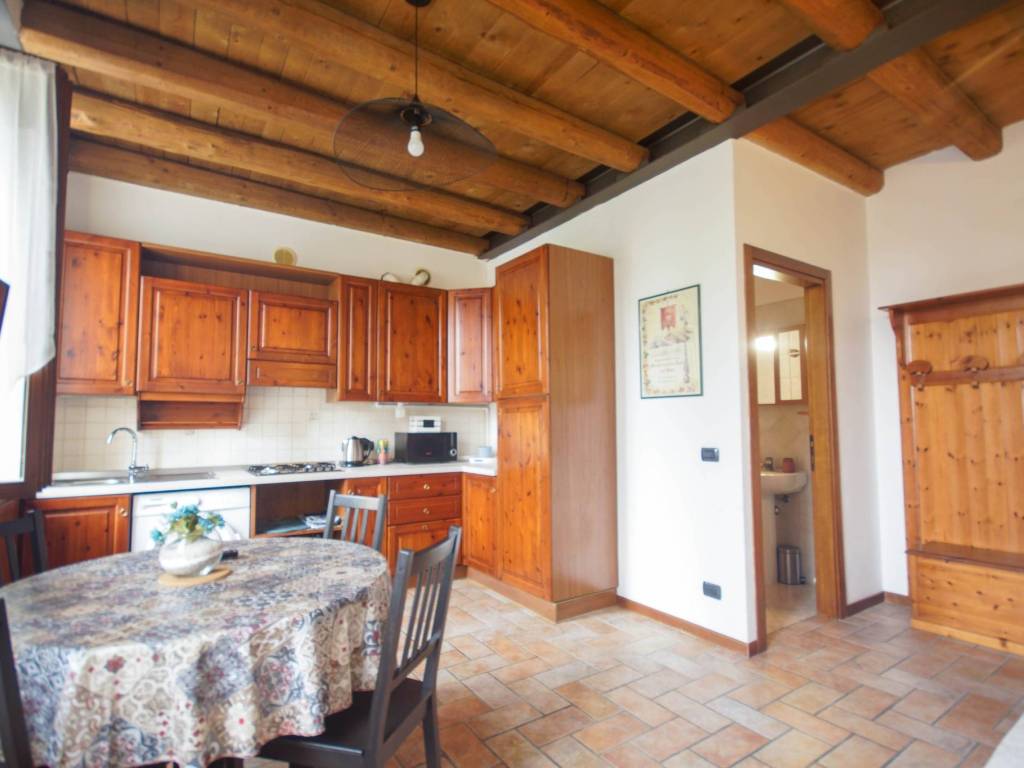 appartamento in affitto a Negrar di Valpolicella in zona Jago