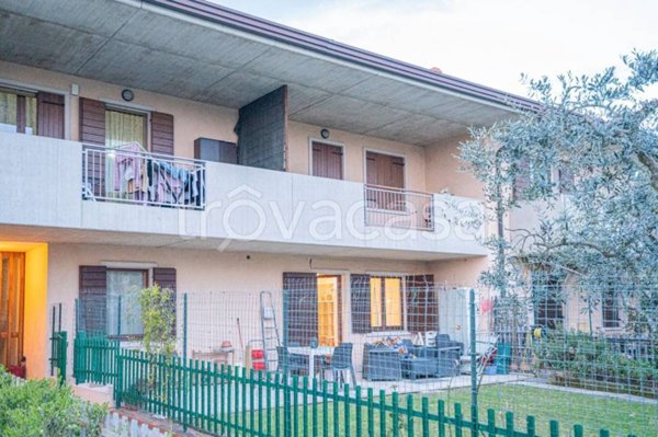 appartamento in affitto a Negrar di Valpolicella in zona Fane