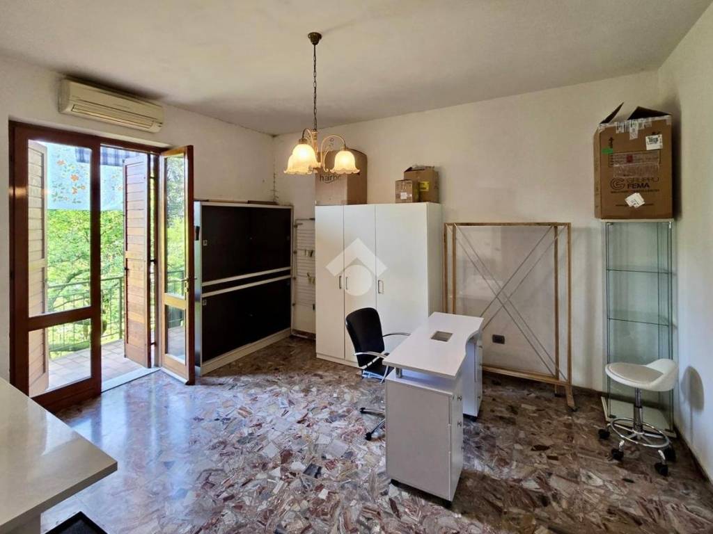 ufficio in affitto a Negrar di Valpolicella in zona Arbizzano