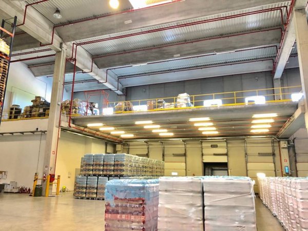 locale commerciale in affitto a Nogarole Rocca