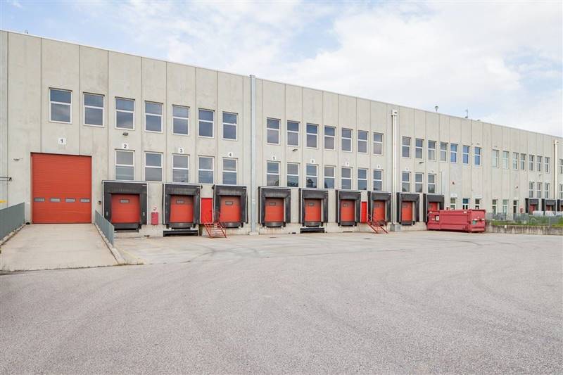 ufficio in affitto a Nogarole Rocca in zona Pradelle