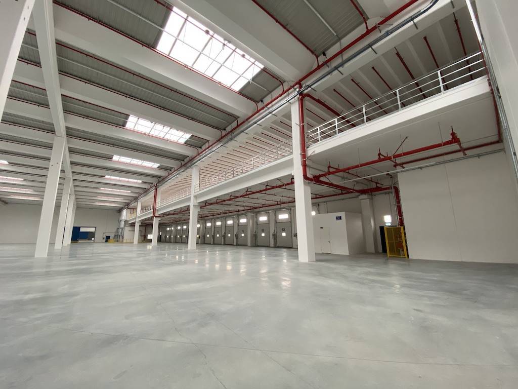 locale commerciale in affitto ad Oppeano