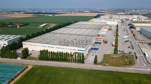 locale di sgombero in affitto ad Oppeano