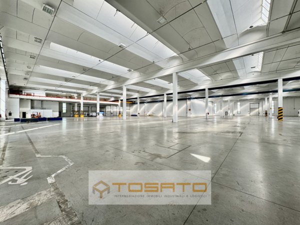 capannone in affitto ad Oppeano in zona Vallese