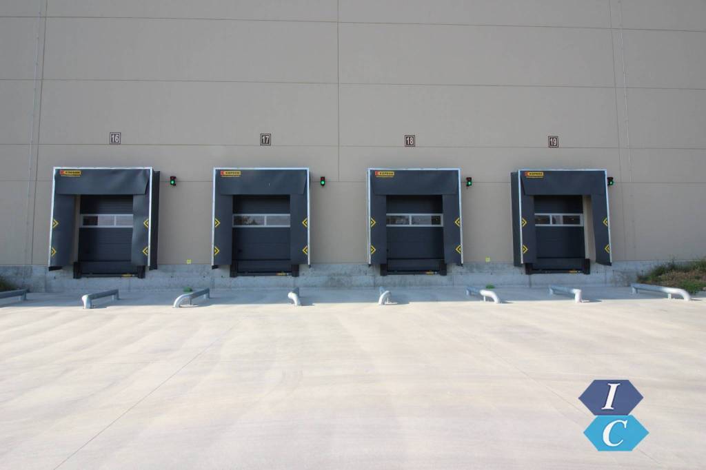 locale commerciale in affitto ad Oppeano