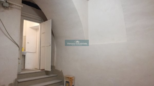 negozio in affitto a Pescantina
