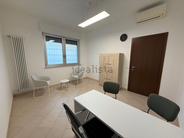 ufficio in affitto a Pescantina in zona Balconi