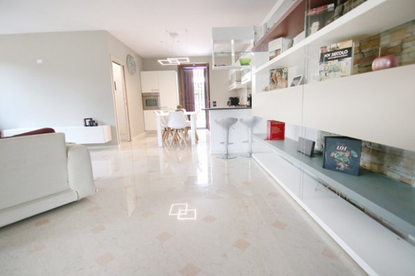 casa indipendente in affitto a Pescantina in zona Balconi