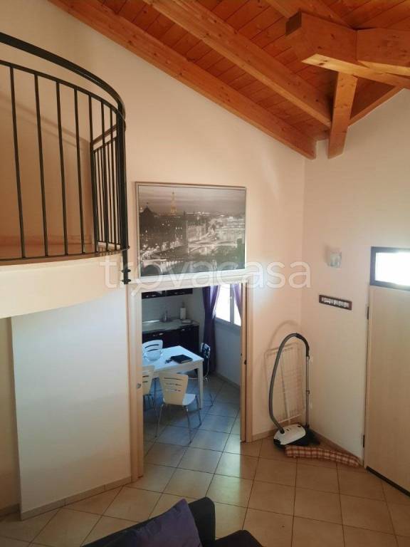casa indipendente a Peschiera del Garda in zona San Benedetto di Lugana
