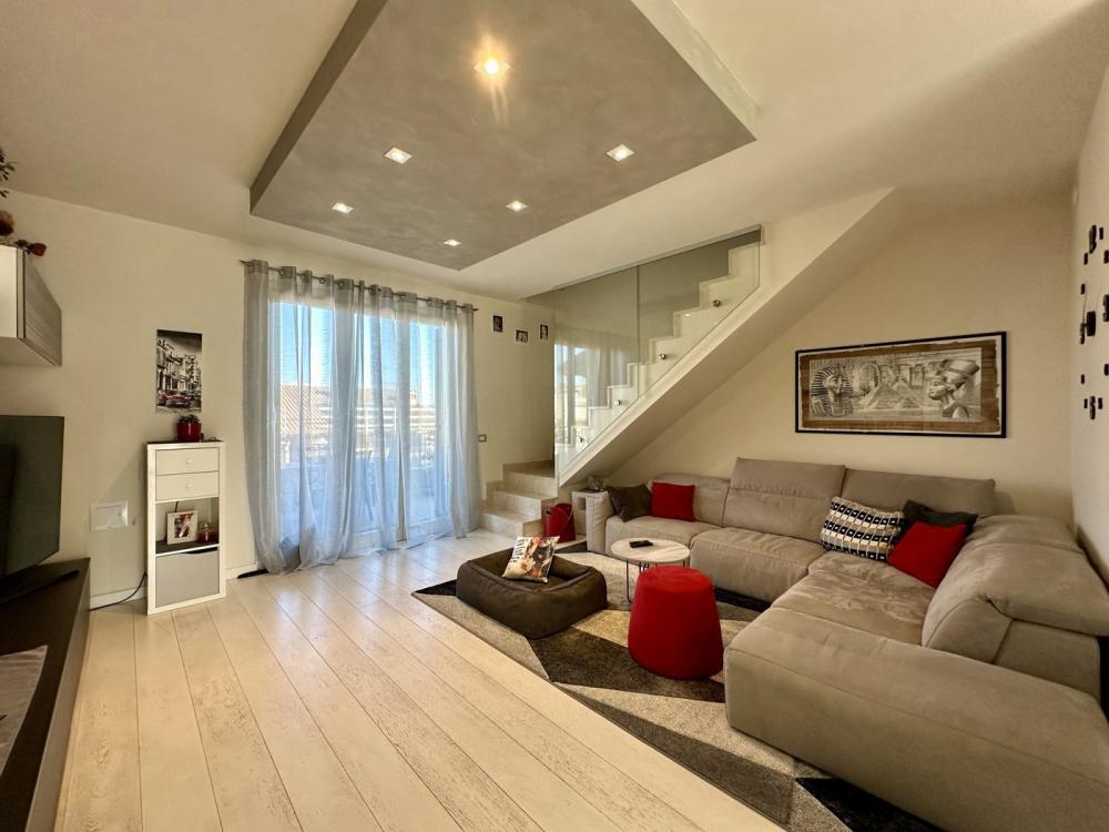 appartamento in affitto a Peschiera del Garda