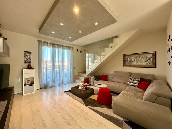 appartamento in affitto a Peschiera del Garda