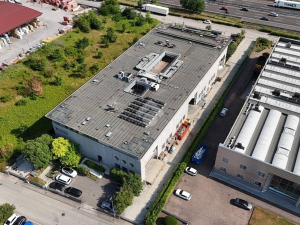 negozio in affitto a Peschiera del Garda