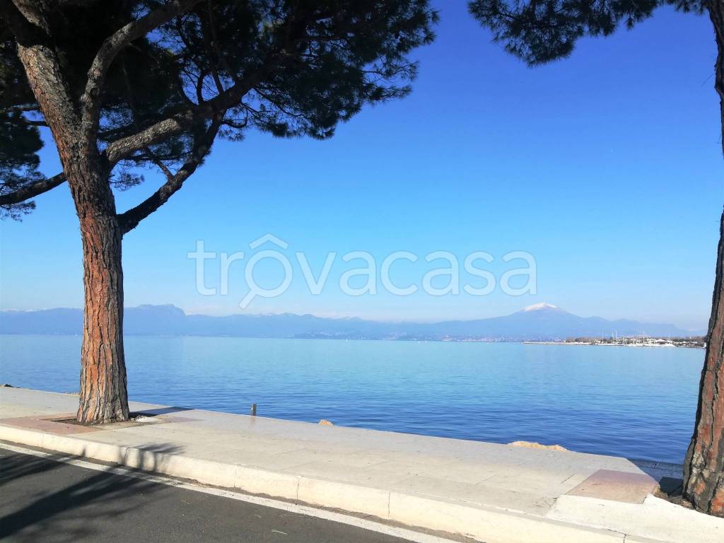 appartamento in affitto a Peschiera del Garda