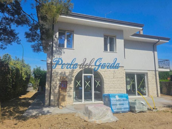 casa indipendente in affitto a Peschiera del Garda