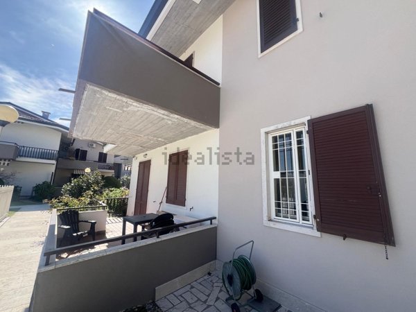 appartamento in affitto a Peschiera del Garda in zona San Benedetto di Lugana