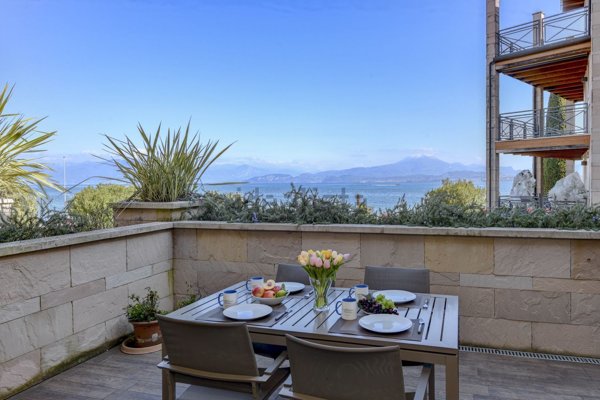 appartamento in affitto a Peschiera del Garda in zona San Benedetto di Lugana