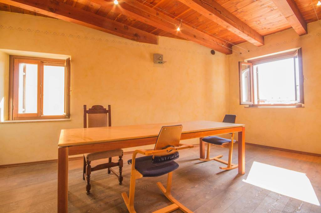 ufficio in affitto a Povegliano Veronese