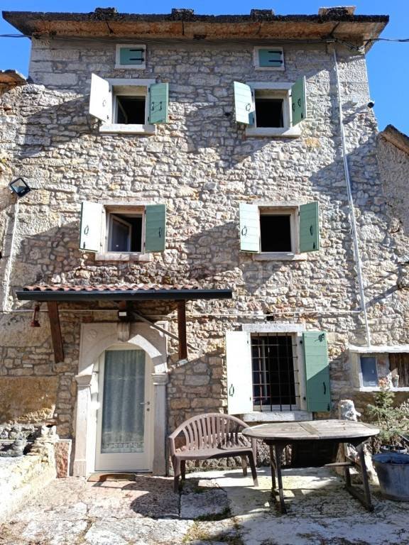 casa semindipendente in affitto a Roverè Veronese