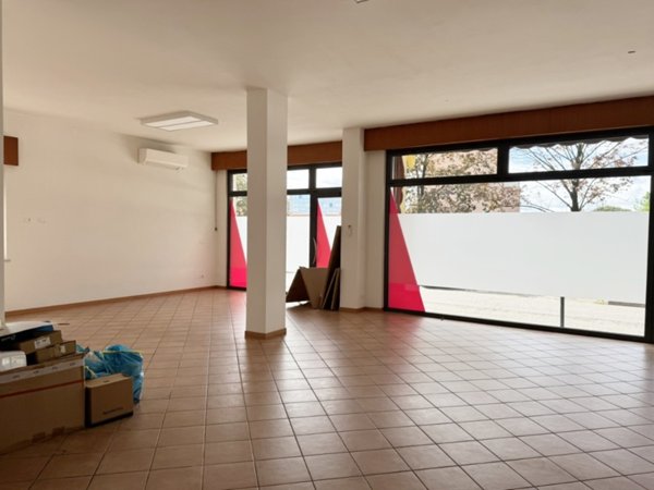 locale commerciale in affitto a San Bonifacio