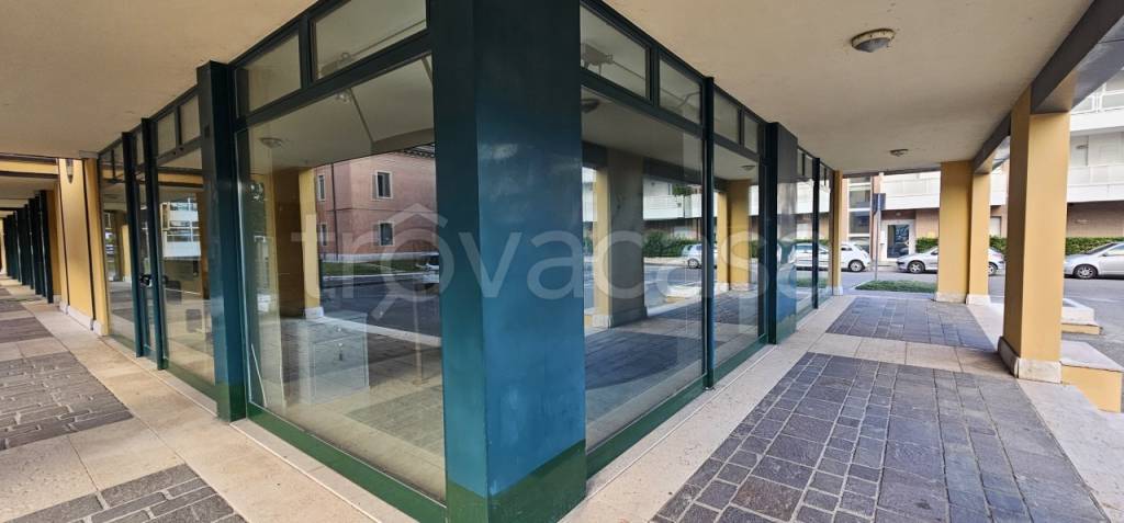 negozio in affitto a San Bonifacio