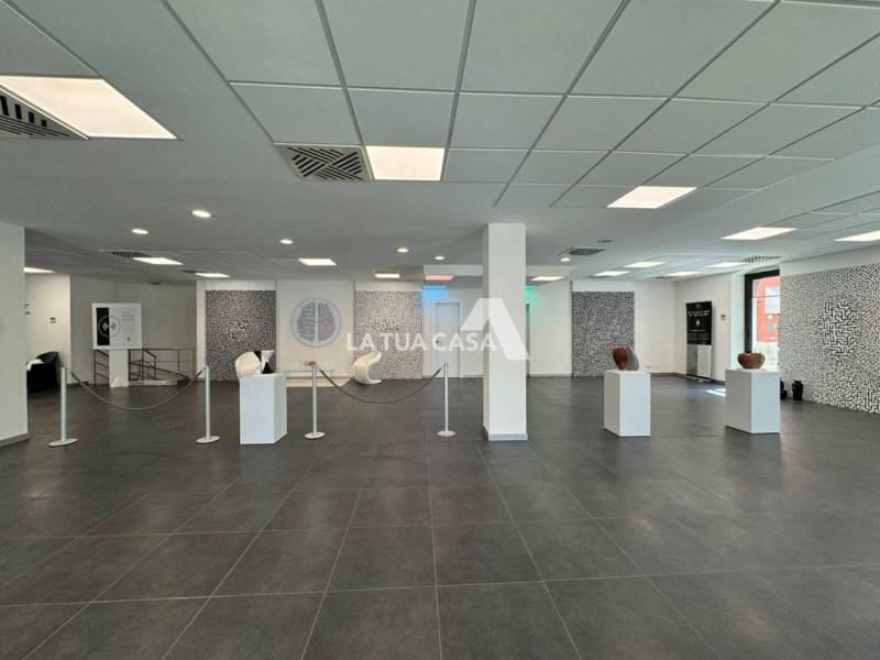 locale commerciale in affitto a San Giovanni Lupatoto