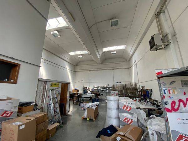 locale commerciale in affitto a San Giovanni Lupatoto