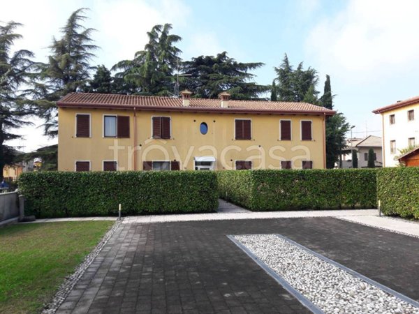appartamento in affitto a San Giovanni Lupatoto in zona Camacici