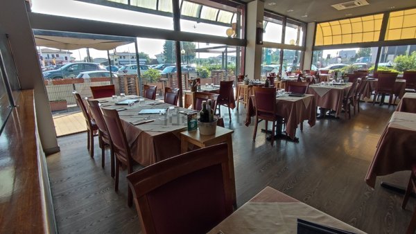 negozio in affitto a San Giovanni Lupatoto