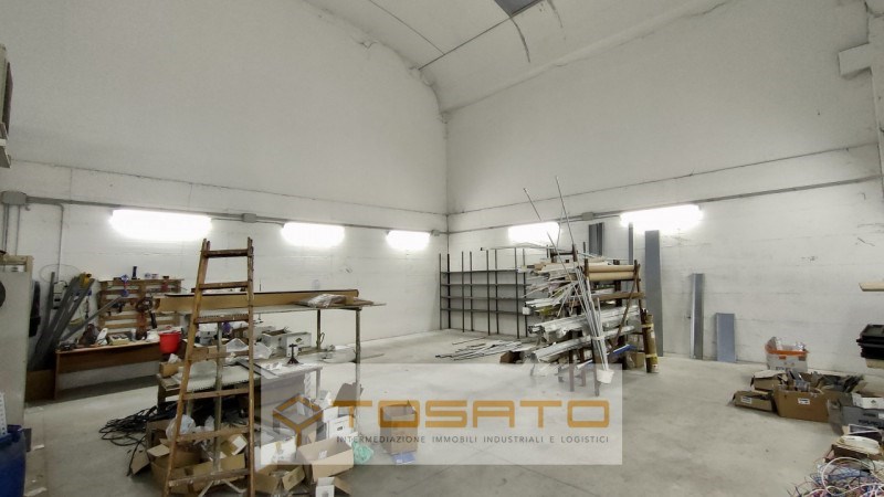 capannone in affitto a San Giovanni Lupatoto in zona Raldon
