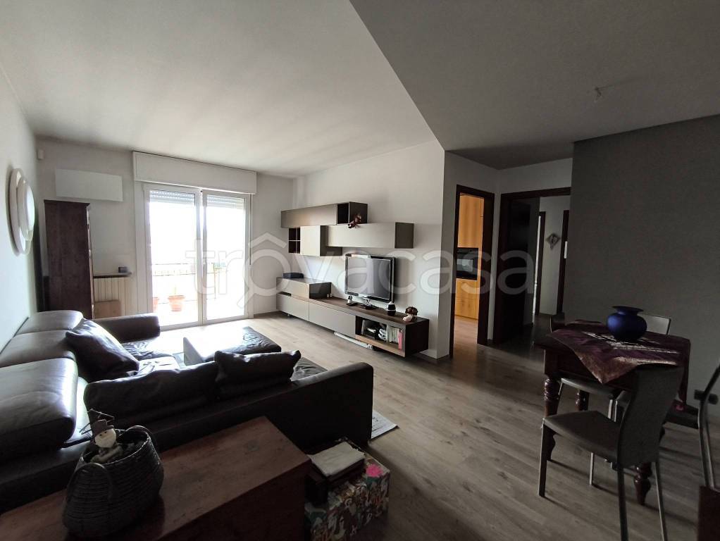 appartamento in affitto a San Giovanni Lupatoto