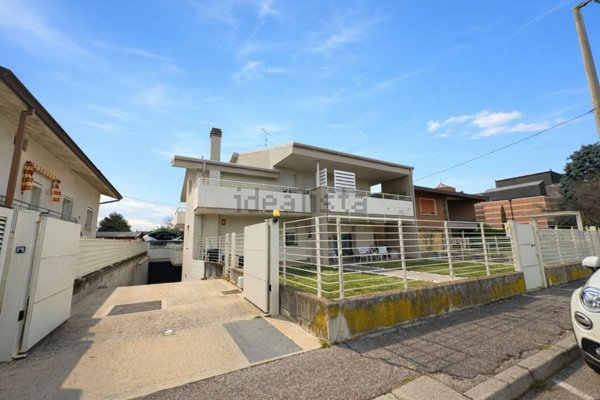 appartamento in affitto a San Giovanni Lupatoto in zona Pozzo