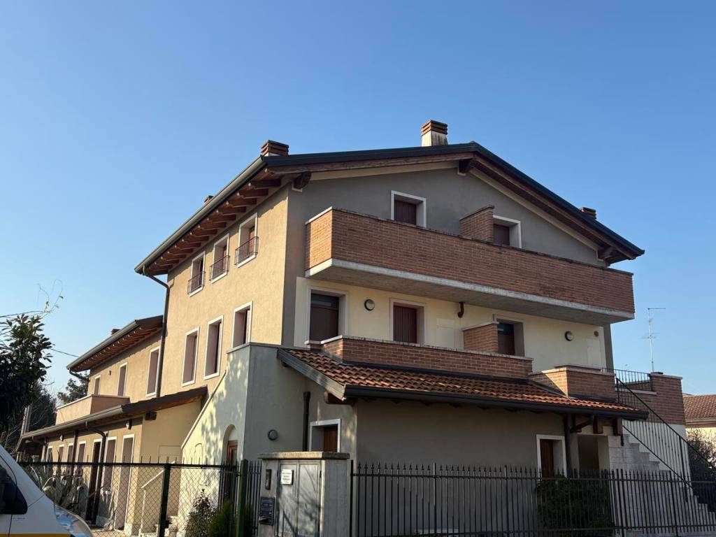 appartamento in affitto a San Giovanni Lupatoto