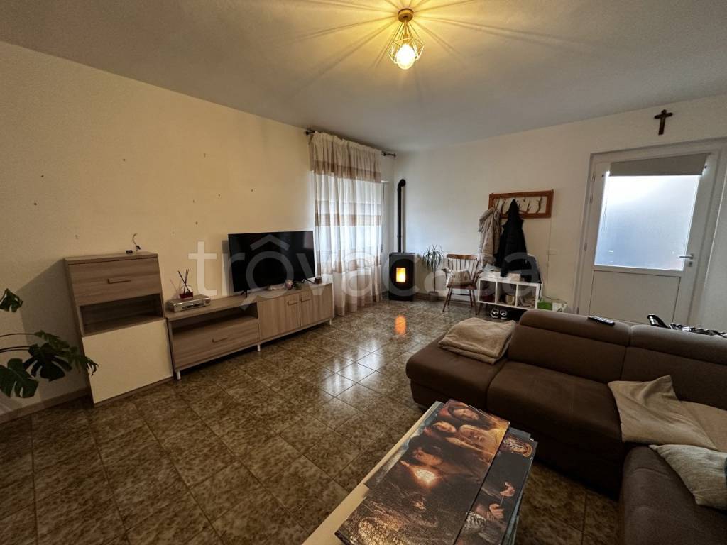 appartamento in affitto a San Giovanni Lupatoto in zona Raldon