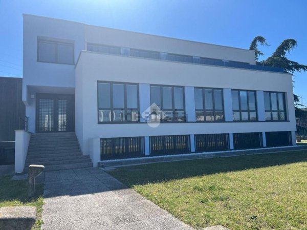 ufficio in affitto a San Giovanni Lupatoto