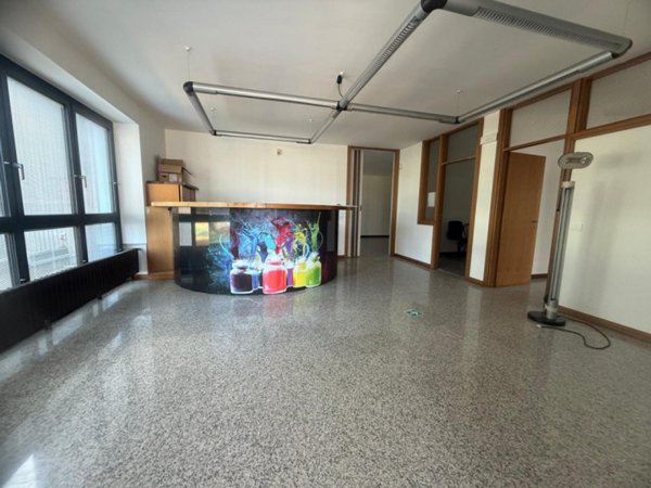 ufficio in affitto a San Giovanni Lupatoto