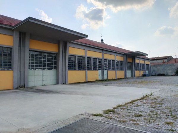 capannone in affitto a San Giovanni Lupatoto in zona Raldon