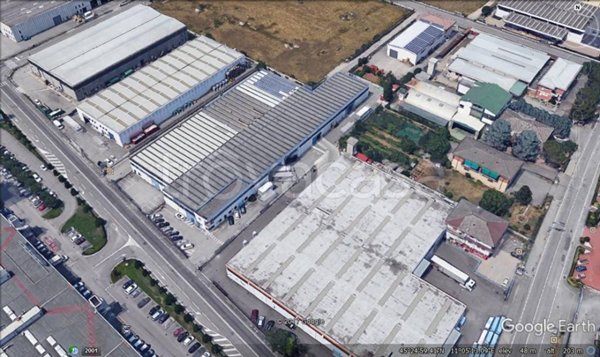 locale commerciale in affitto a San Martino Buon Albergo