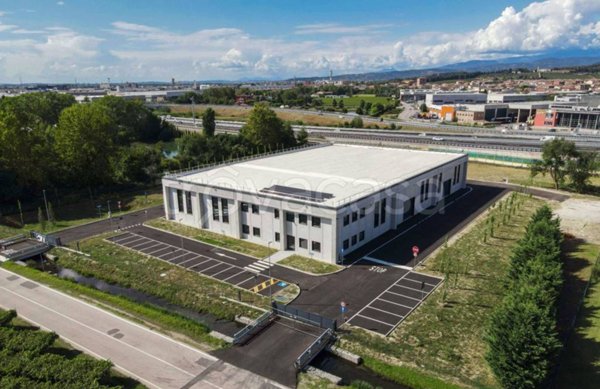 capannone in affitto a San Martino Buon Albergo