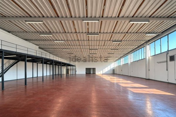 capannone in affitto a San Martino Buon Albergo