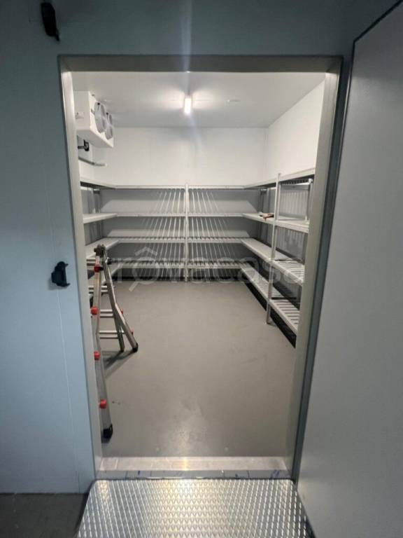 locale commerciale in affitto a San Martino Buon Albergo